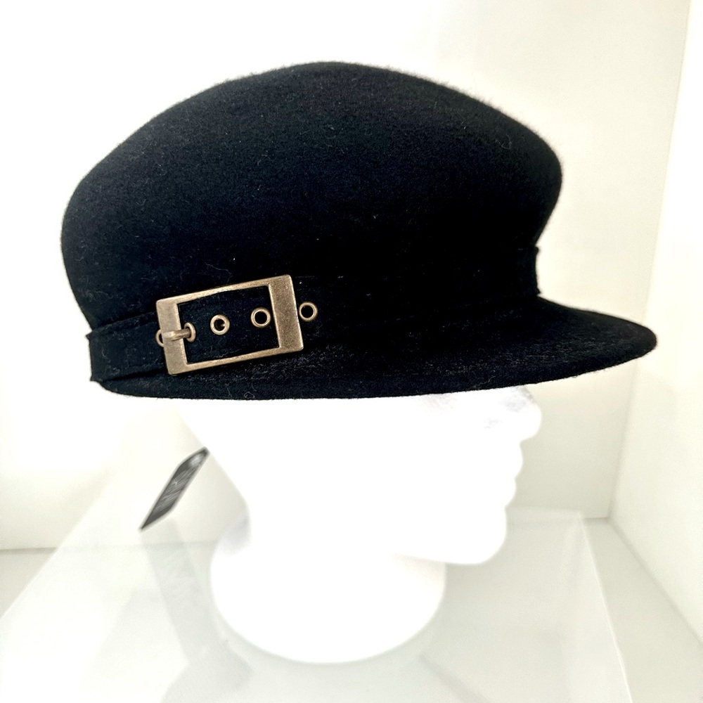 NWT 💯% Black Wool Captain Style Hat with Buckle “Simi Accessories “